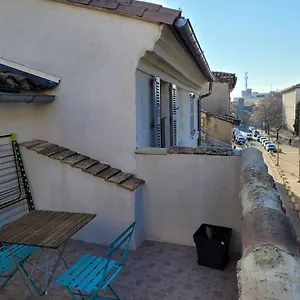 Appartement Studio Place Des Corps Saints