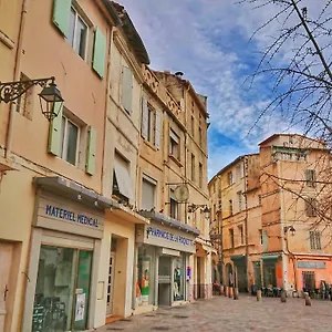 Appartamento Place De La Roquette, Centre Historique, Arles